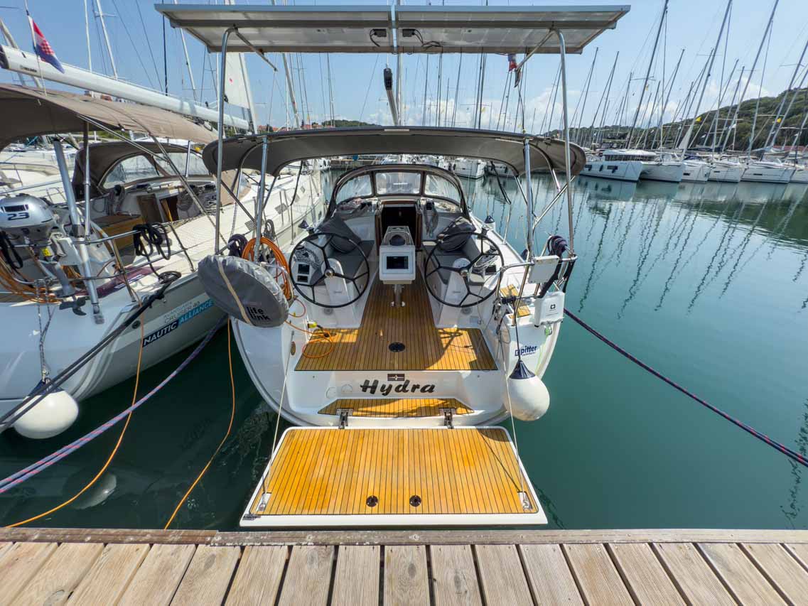Photo #3 - Bavaria Cruiser 34 - 2 cab. (Hydra) in Pula - 38772