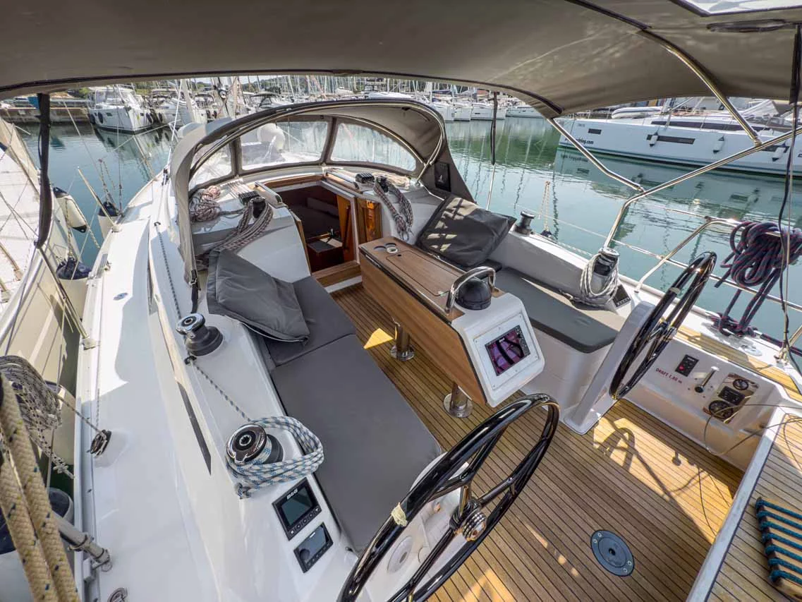 Bavaria Cruiser 34 - 2 cab. (Hydra)  - 4