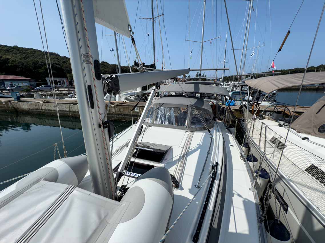 Photo #7 - Bavaria Cruiser 34 - 2 cab. (Hydra) in Pula - 38772