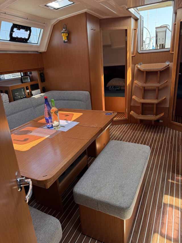 Photo #12 - Bavaria Cruiser 46 - 4 cab. (Zerberus) in Palma - 38773