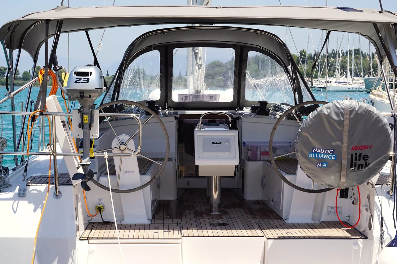 Bavaria C38 (Eleni)  - 2