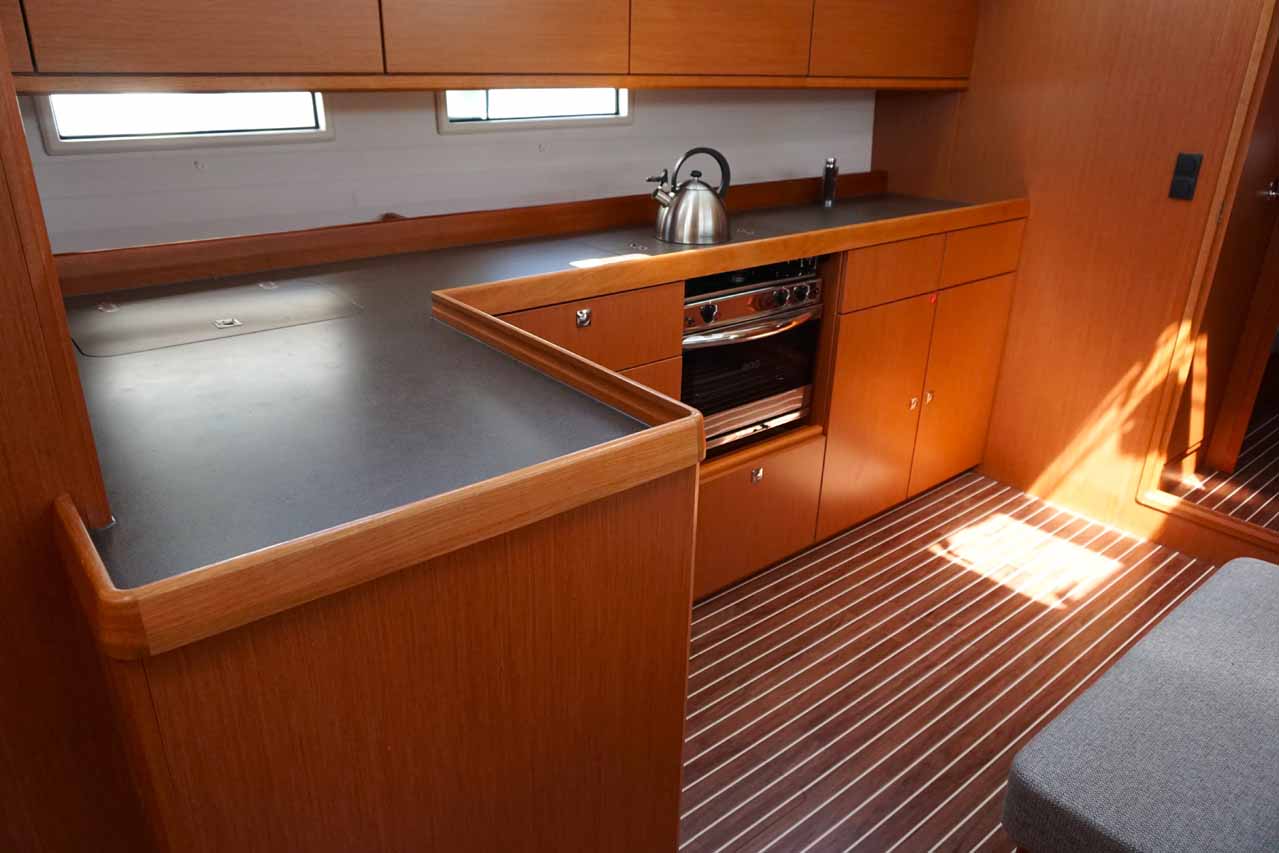 Photo #10 - Bavaria Cruiser 46 - 4 cab. (Delphina) en Corfú - 38784