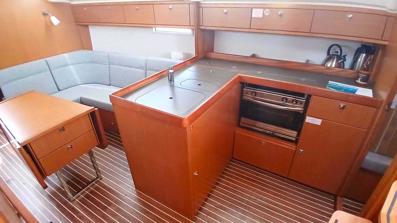 Photo #7 - Bavaria Cruiser 37 - 3 cab. (Xenia) en Lefkada - 38789