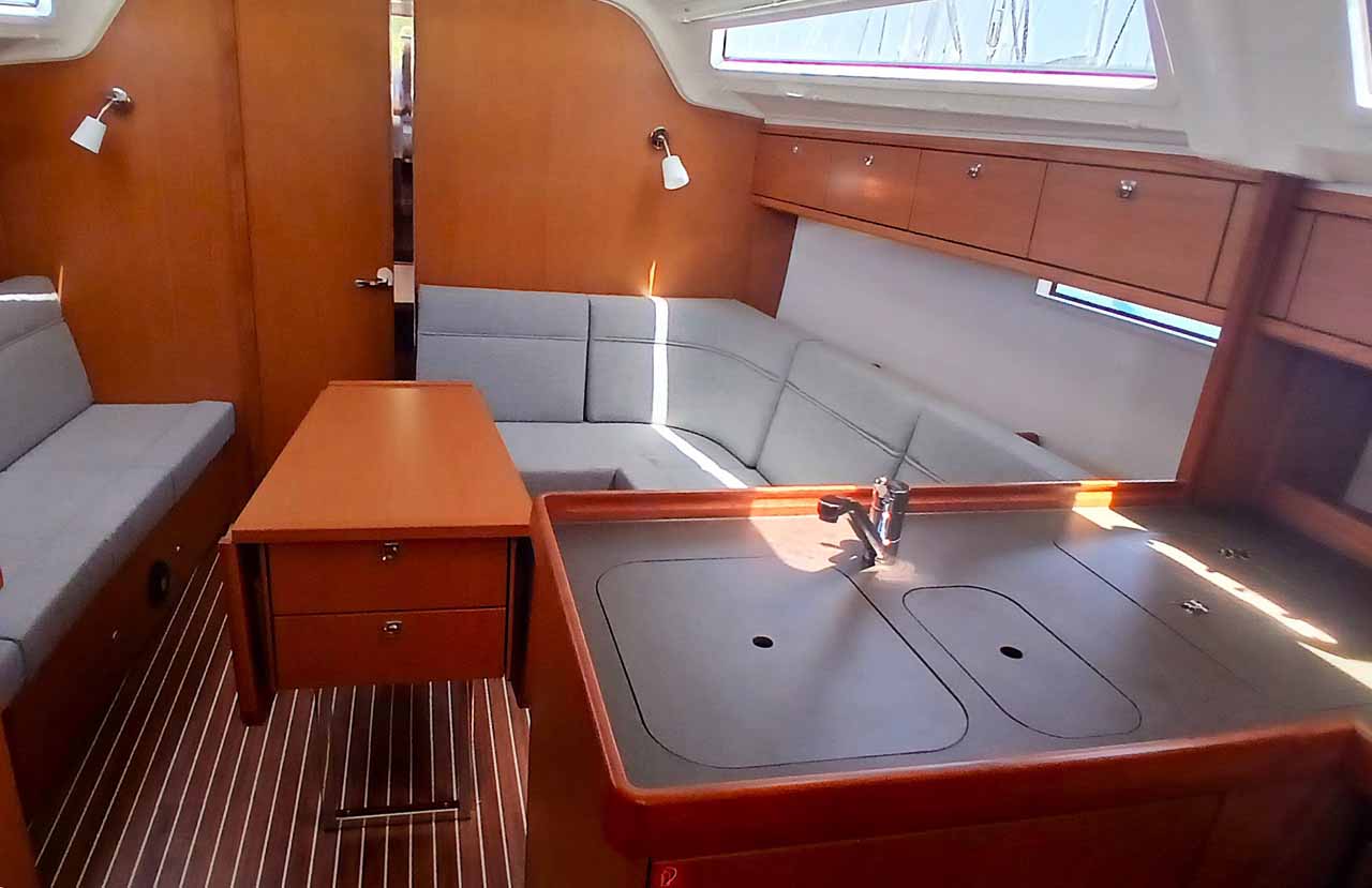 Photo #8 - Bavaria Cruiser 37 - 3 cab. (Xenia) en Lefkada - 38789
