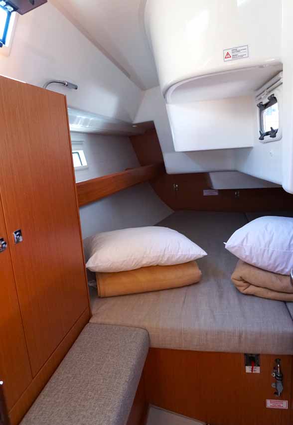 Photo #12 - Bavaria Cruiser 34 - 2 cab. (Yanna) in Corfu - 38793