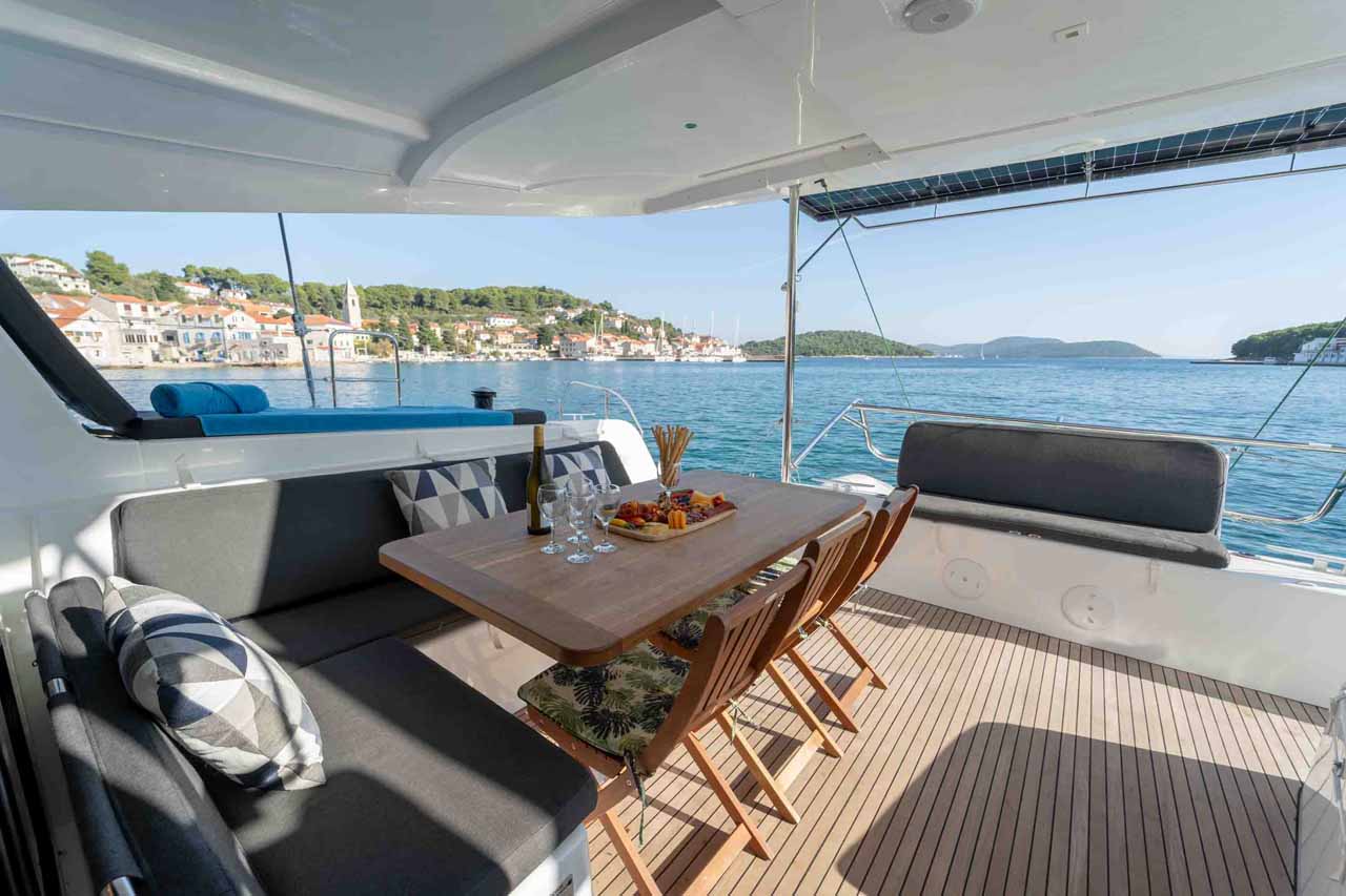 Photo #11 - Lagoon 42 - 4 + 2 cab. (Mare Sunce) in Sibenik - 38810