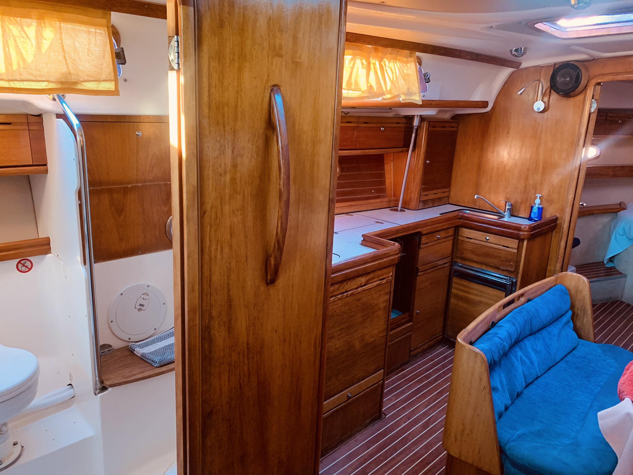 Photo #11 - Bavaria 42 Cruiser (Okeanis) in Salamina - 38816