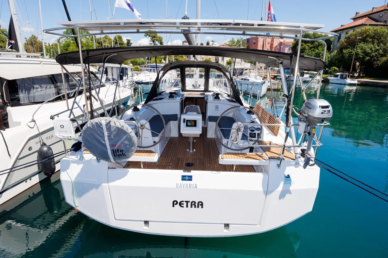 Bavaria C38 (Petra)  - 2