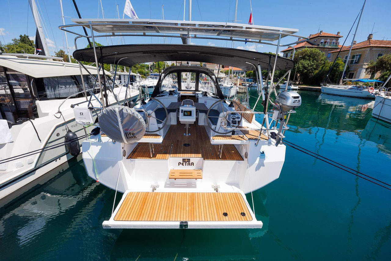 Photo #4 - Bavaria C38 (Petra) in Zadar - 38820