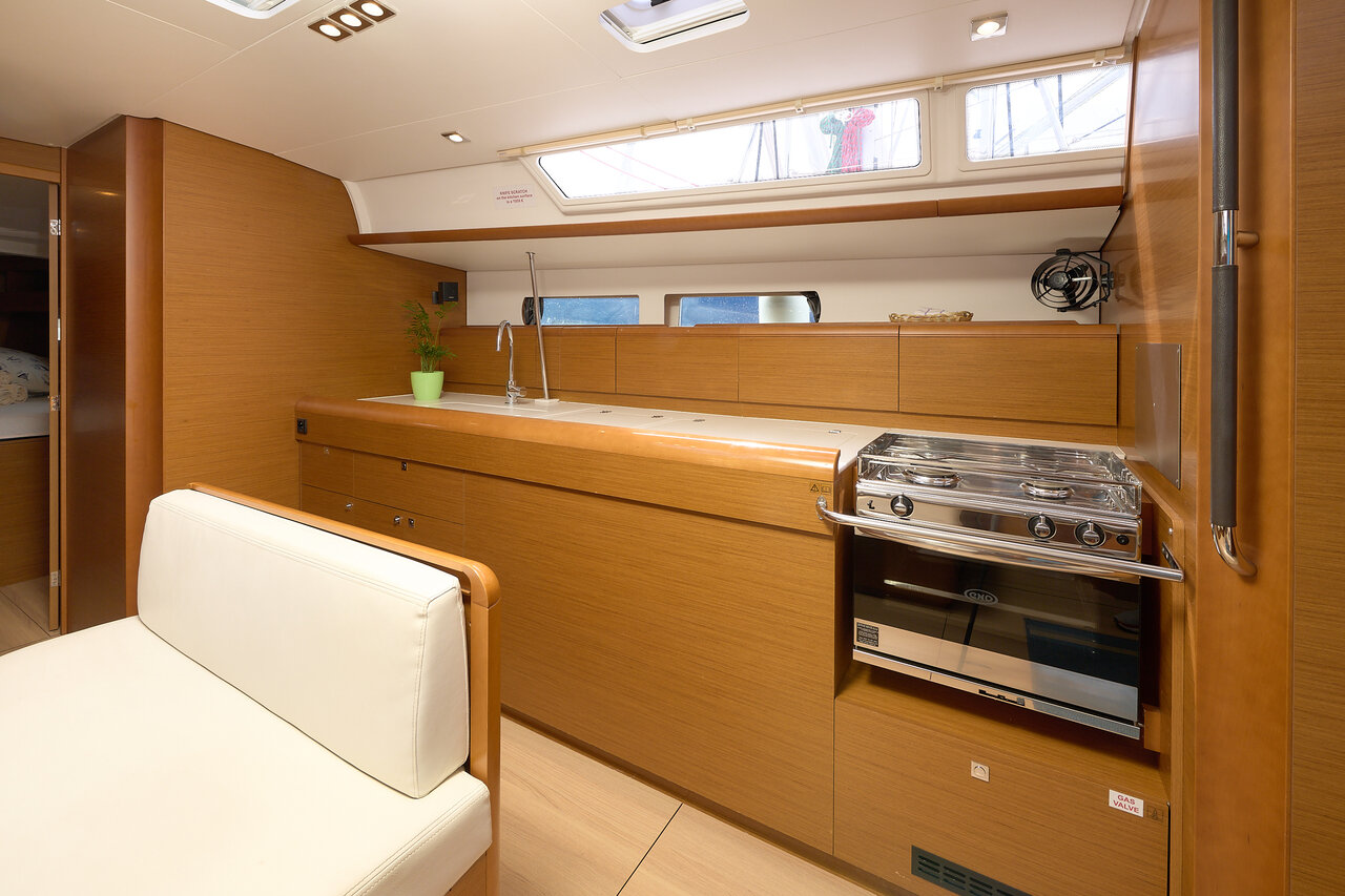 Photo #19 - Sun Odyssey 479 - 4 cab. (Pina) in Trogir - 38821