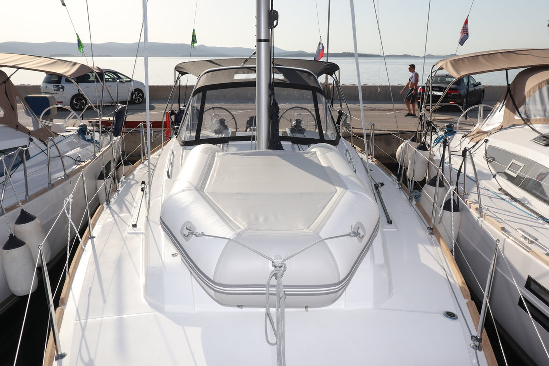 Photo #7 - Oceanis 38.1 (Dama) in Biograd - 38826