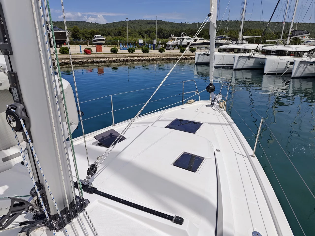 Bavaria C42 (Zen)  - 7