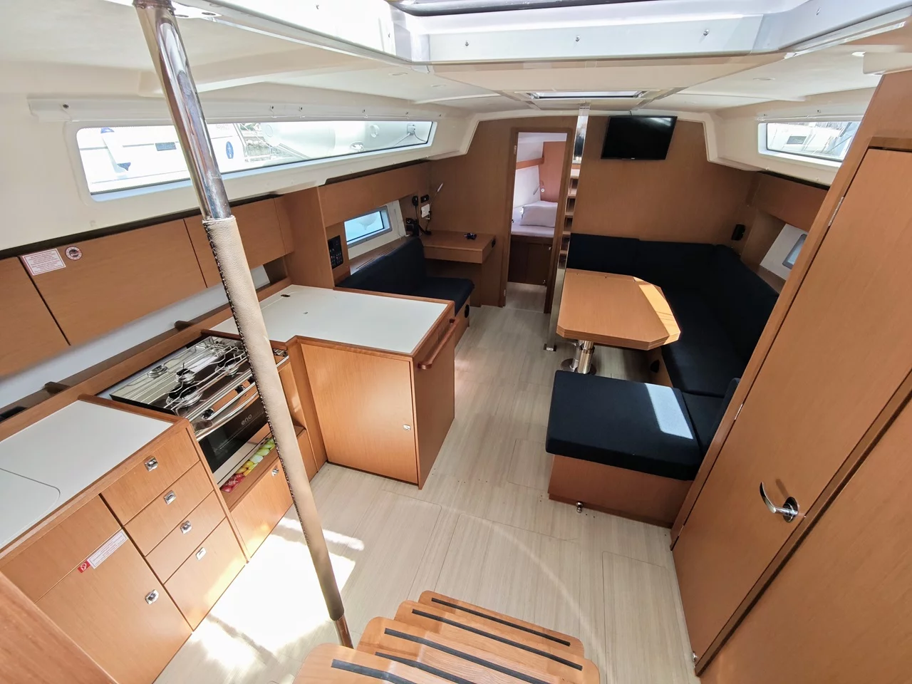 Bavaria C42 (Zen)  - 9