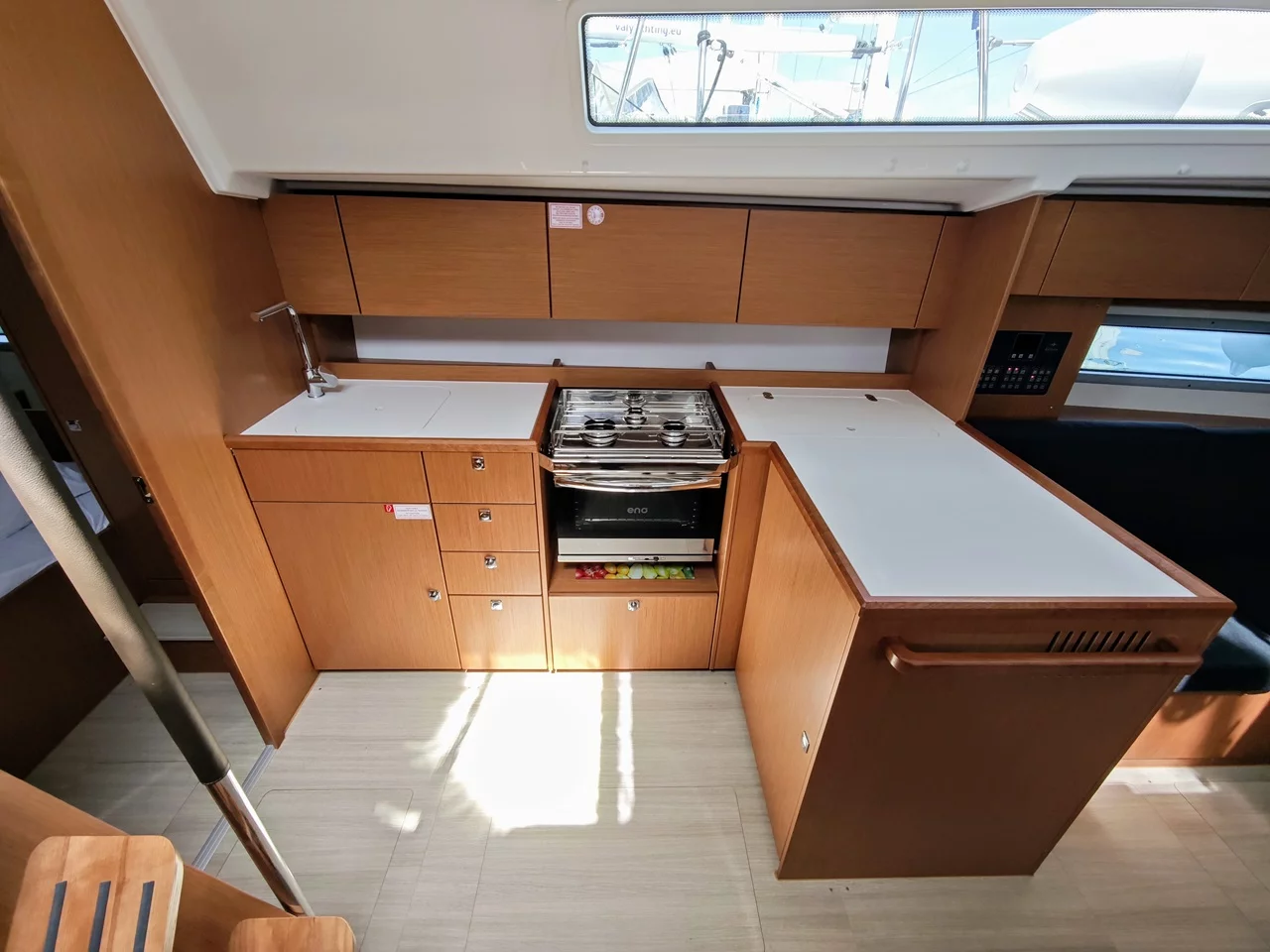 Bavaria C42 (Zen)  - 13
