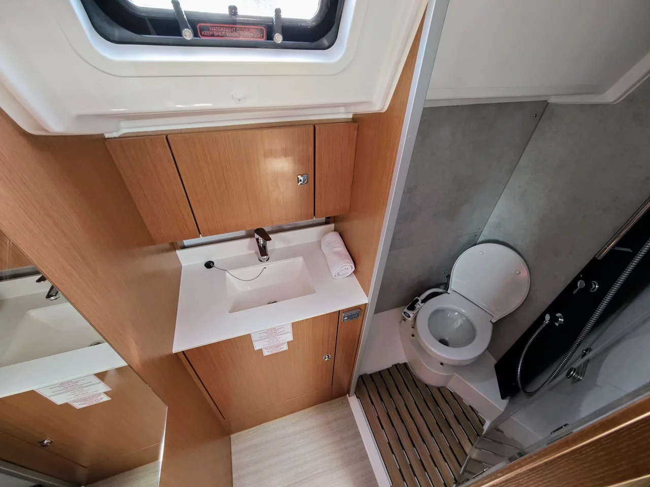 Bavaria C42 (Zen)  - 19
