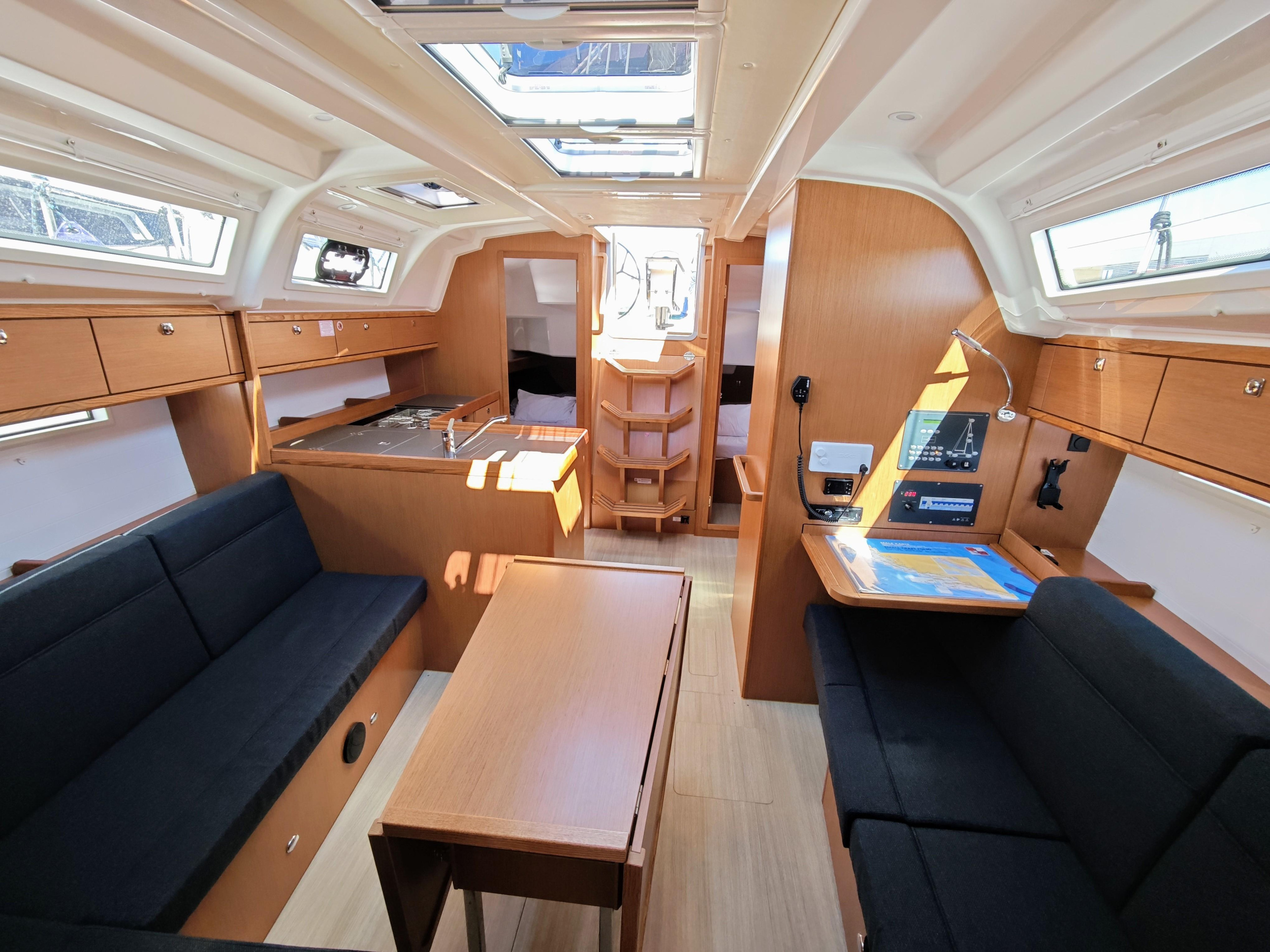 Photo #8 - Bavaria Cruiser 37 - 3 cab. (Mai Tai) en Sukosan - 38835
