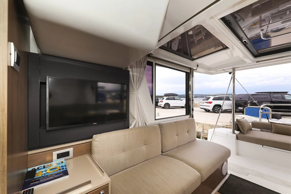 Bali 4.2 - 4 + 1 cab. (Holiday Inn)  - 5