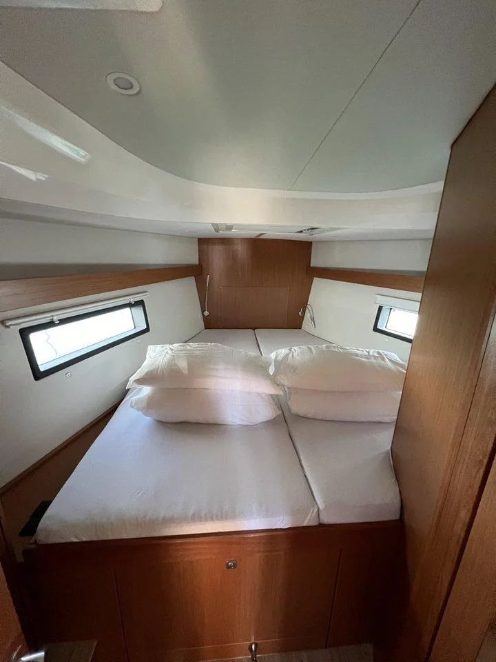 Bavaria C42 (Auka)  - 14