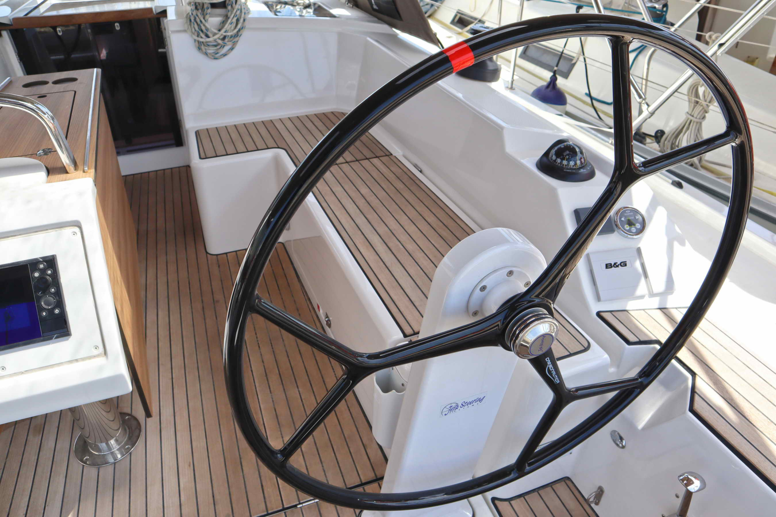 Photo #25 - Bavaria C42 (PRESTIGE) in Paros - 38880