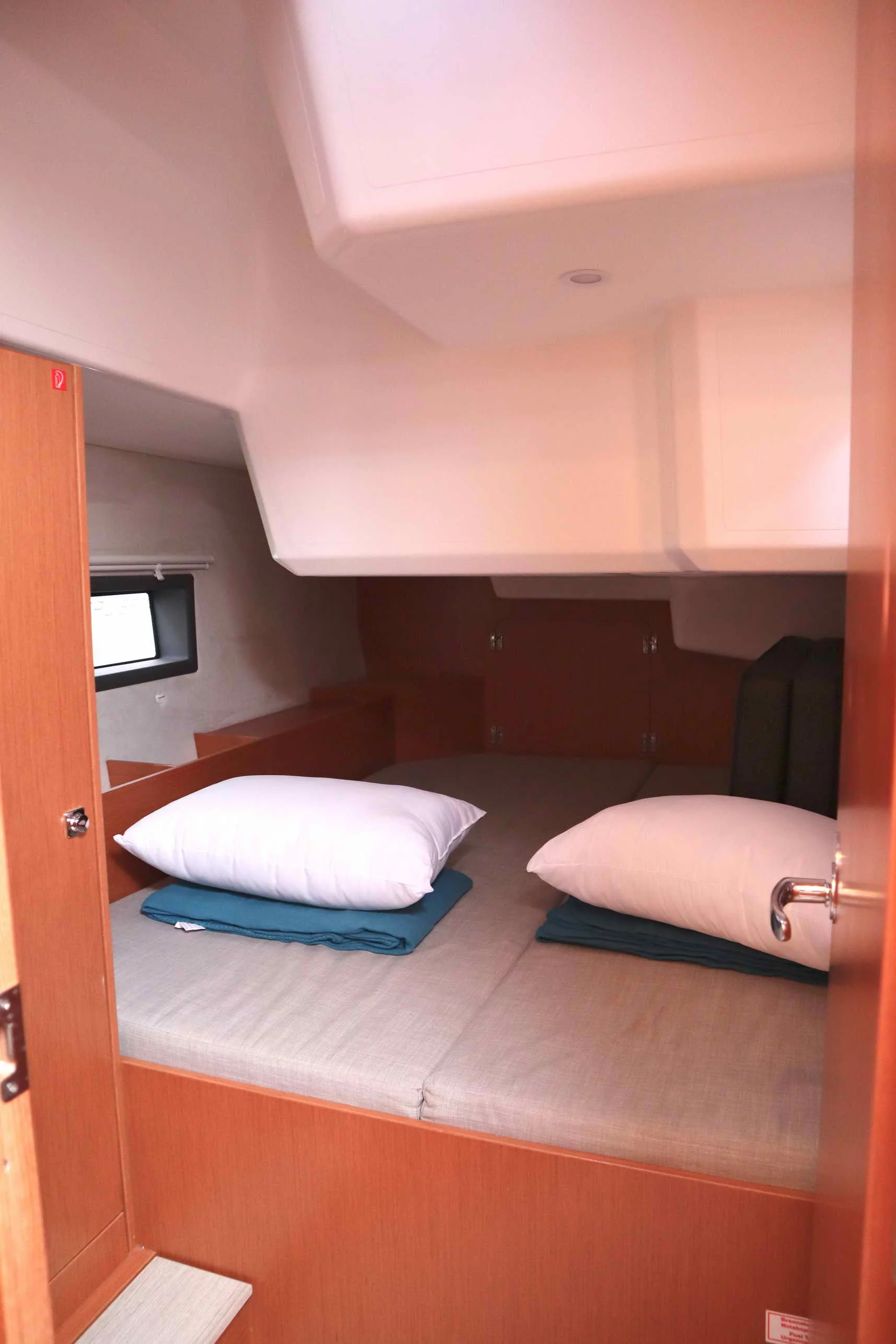 Bavaria C42 (PRESTIGE)  - 14