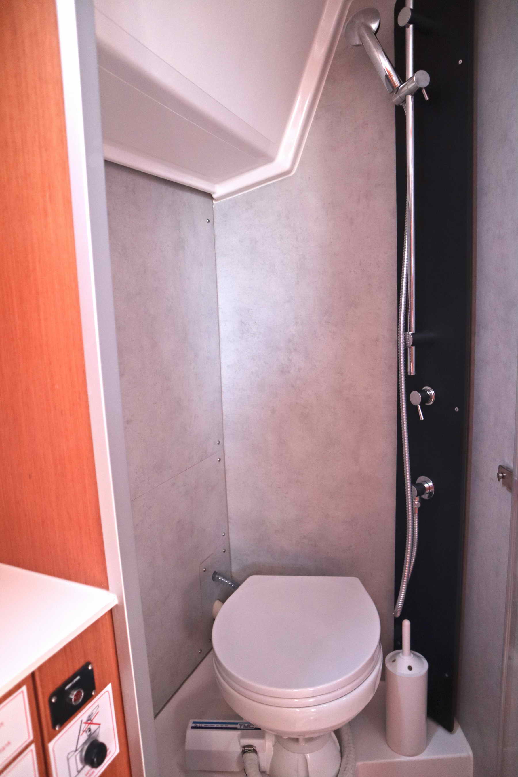 Photo #19 - Bavaria C42 (PRESTIGE) in Paros - 38880