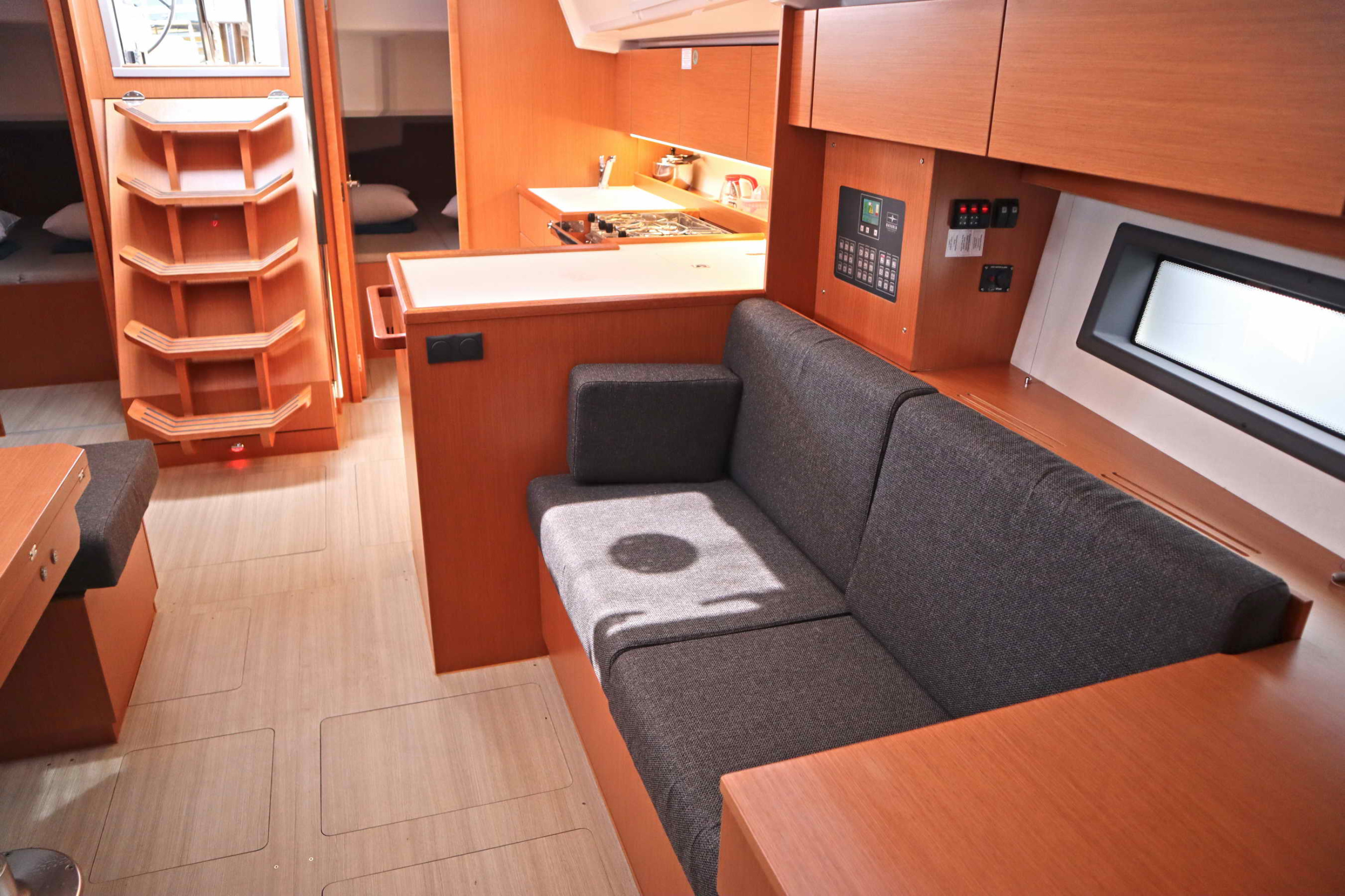 Photo #20 - Bavaria C42 (PRESTIGE) in Paros - 38880