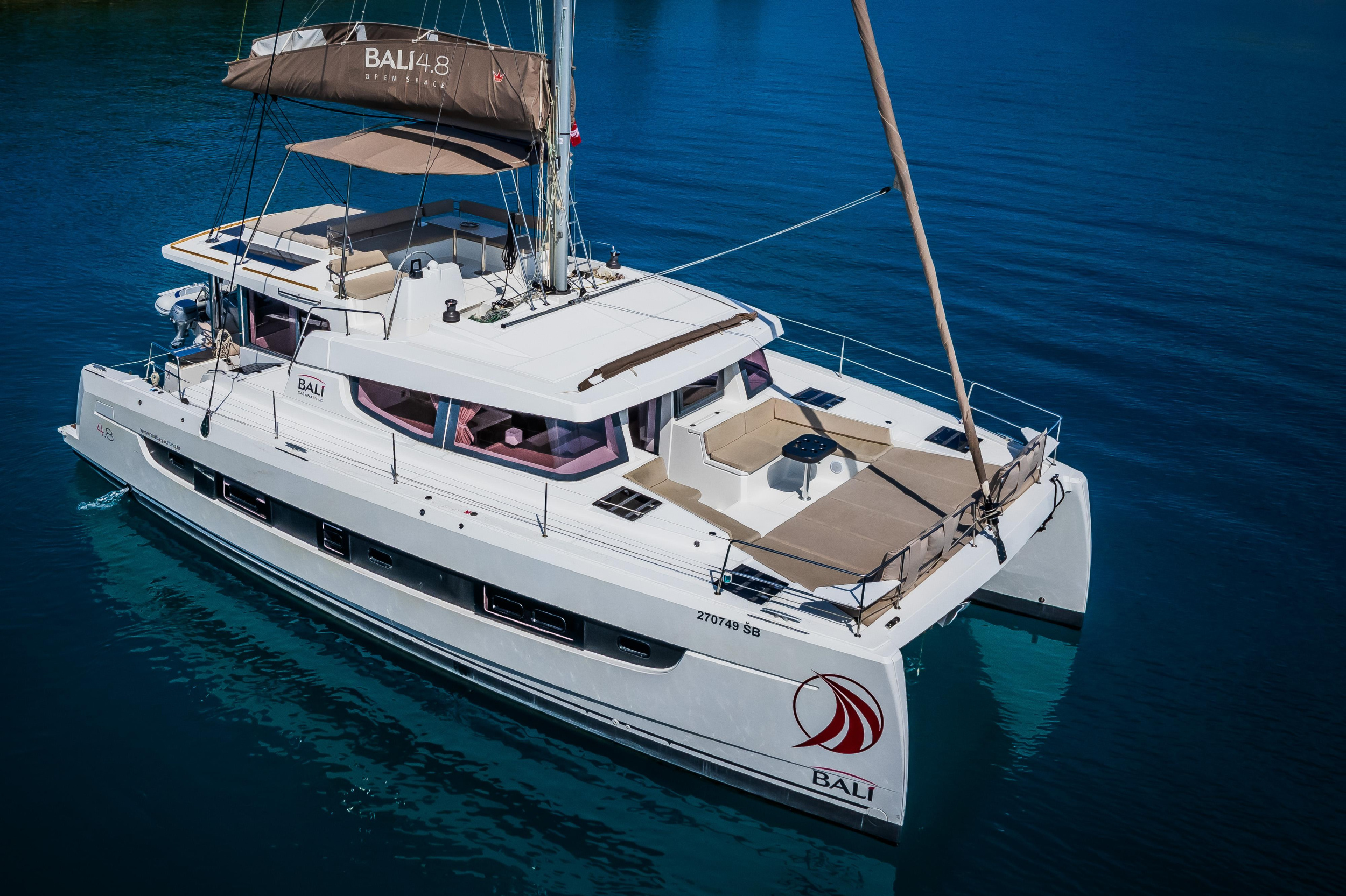 Photo #10 - Bali 4.8 - 6 + 1 cab. (Esthera) in Trogir - 38903