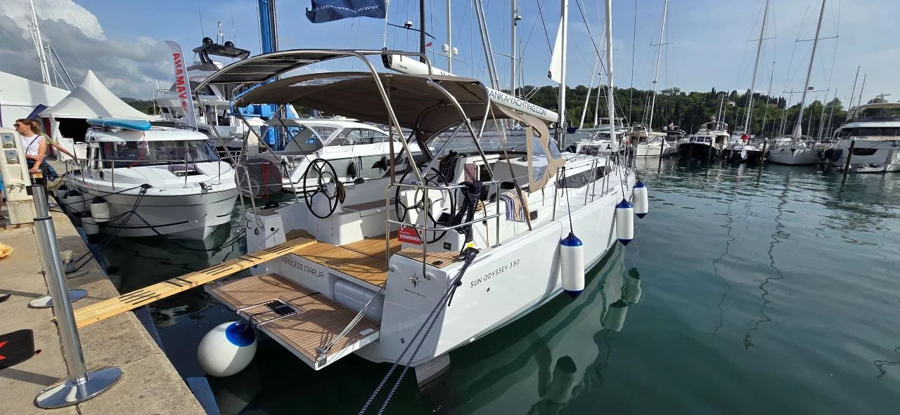Sun Odyssey 380 (Princess Marija)  - 2
