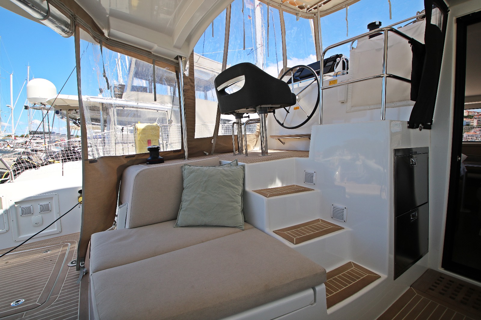 Photo #11 - Lagoon 42 OW (Sailing Breeze) in Rogoznica - 38935
