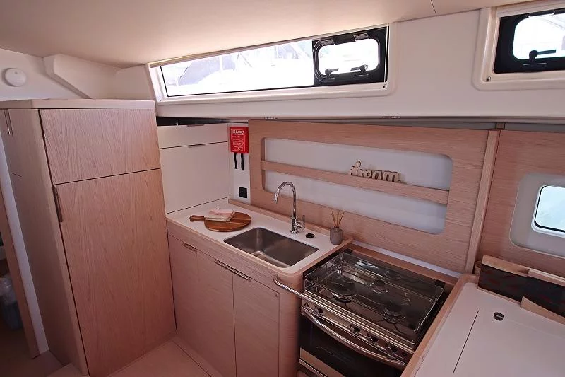 Oceanis Yacht 54 (White Bird)  - 39