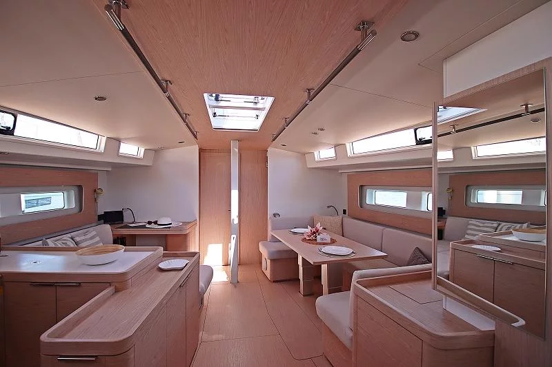 Oceanis Yacht 54 (White Bird)  - 40