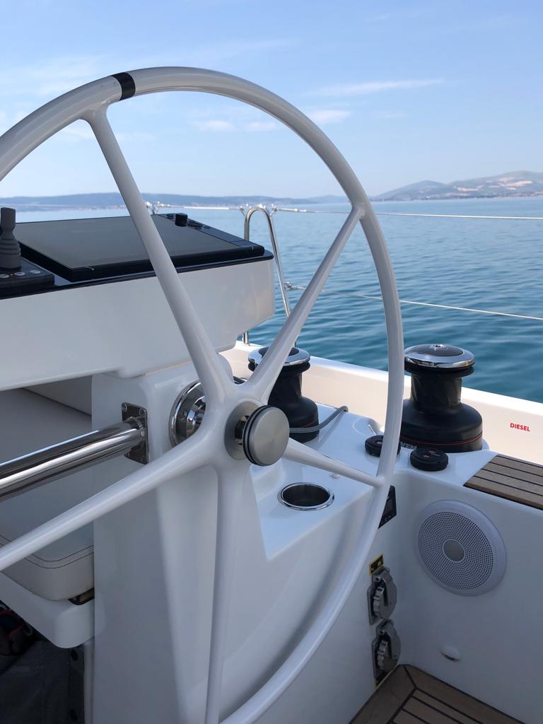 Photo #22 - Oceanis Yacht 54 (White Bird) in rogoznica - 38937