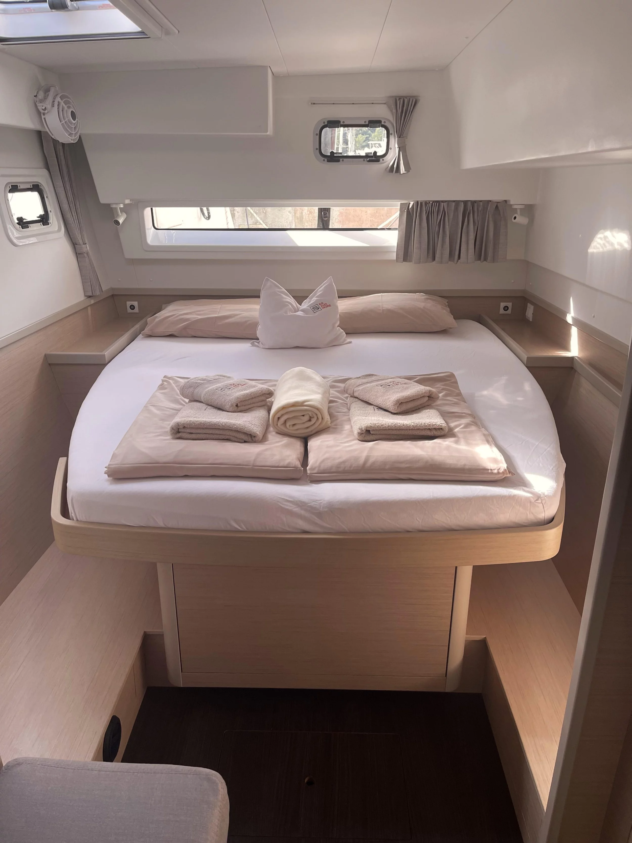 Lagoon 42 - 3 + 1 cab. (Ocean Pearl)  - 15