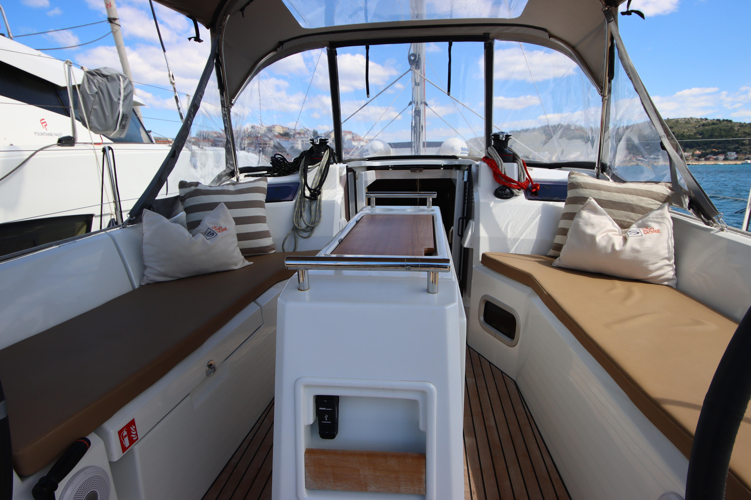 Photo #12 - Oceanis 34.1 (Ka Nani) en Rogoznica - 38943