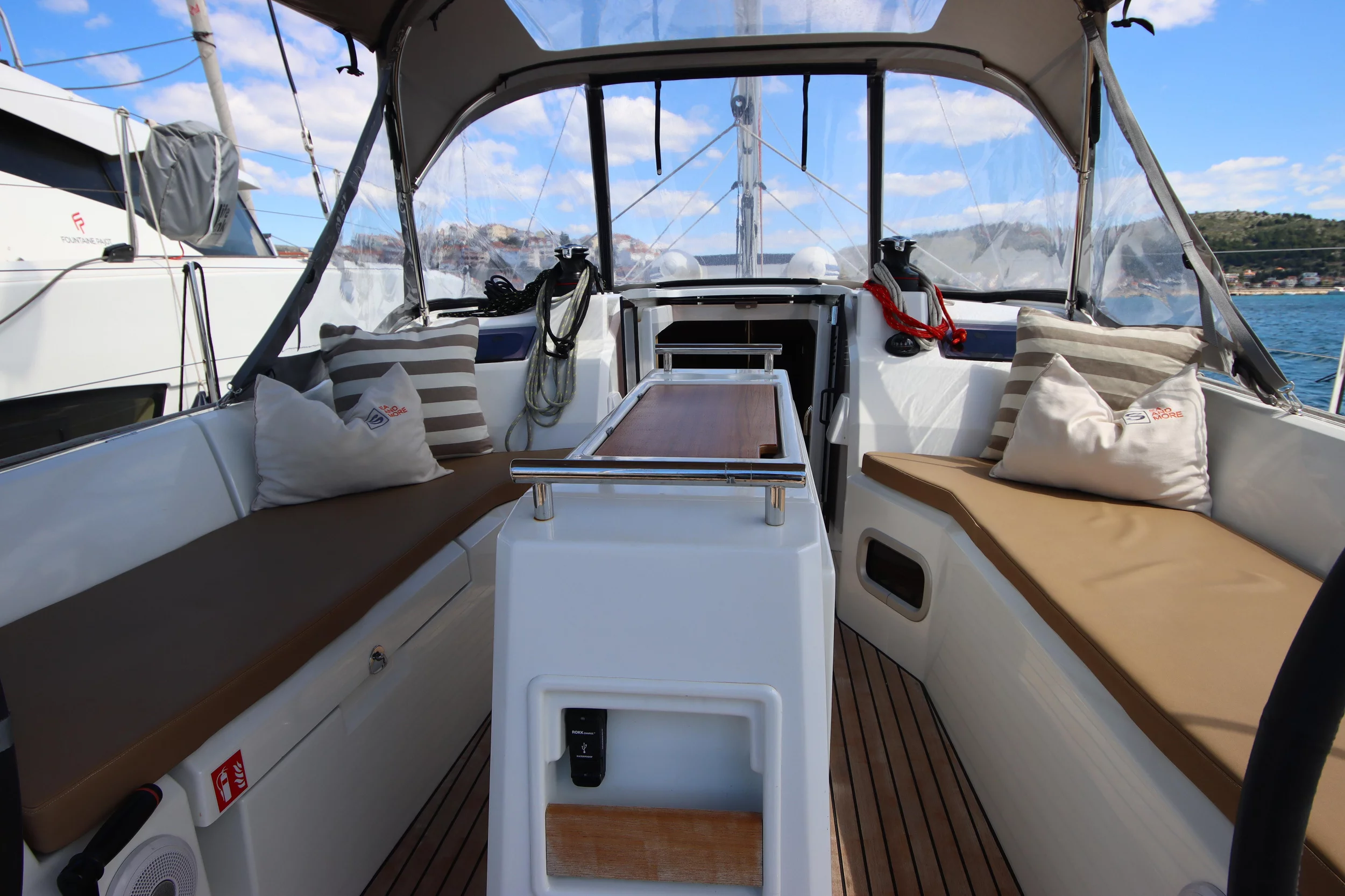 Oceanis 34.1 (Ka Nani)  - 11