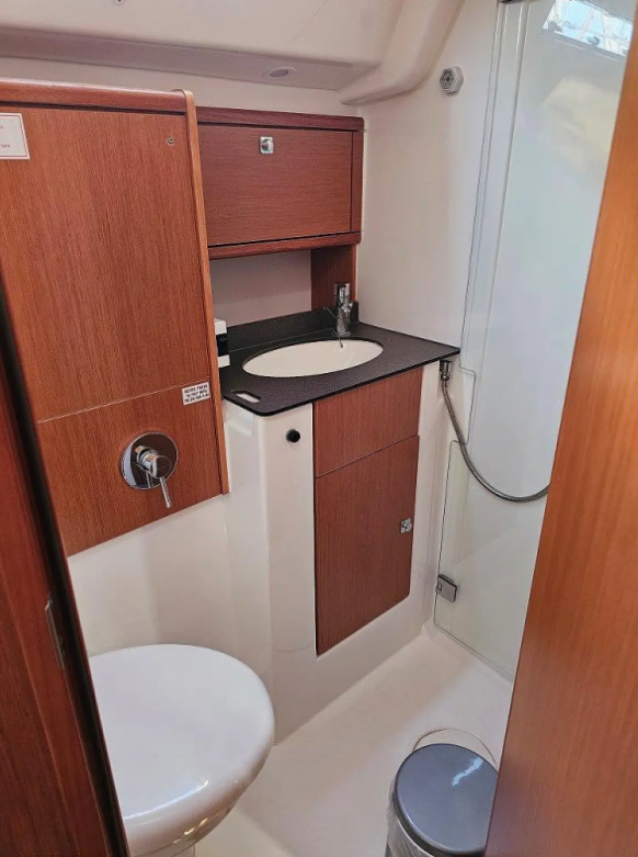 Photo #16 - Bavaria Cruiser 51 (Salvia) en Lefkada - 38948