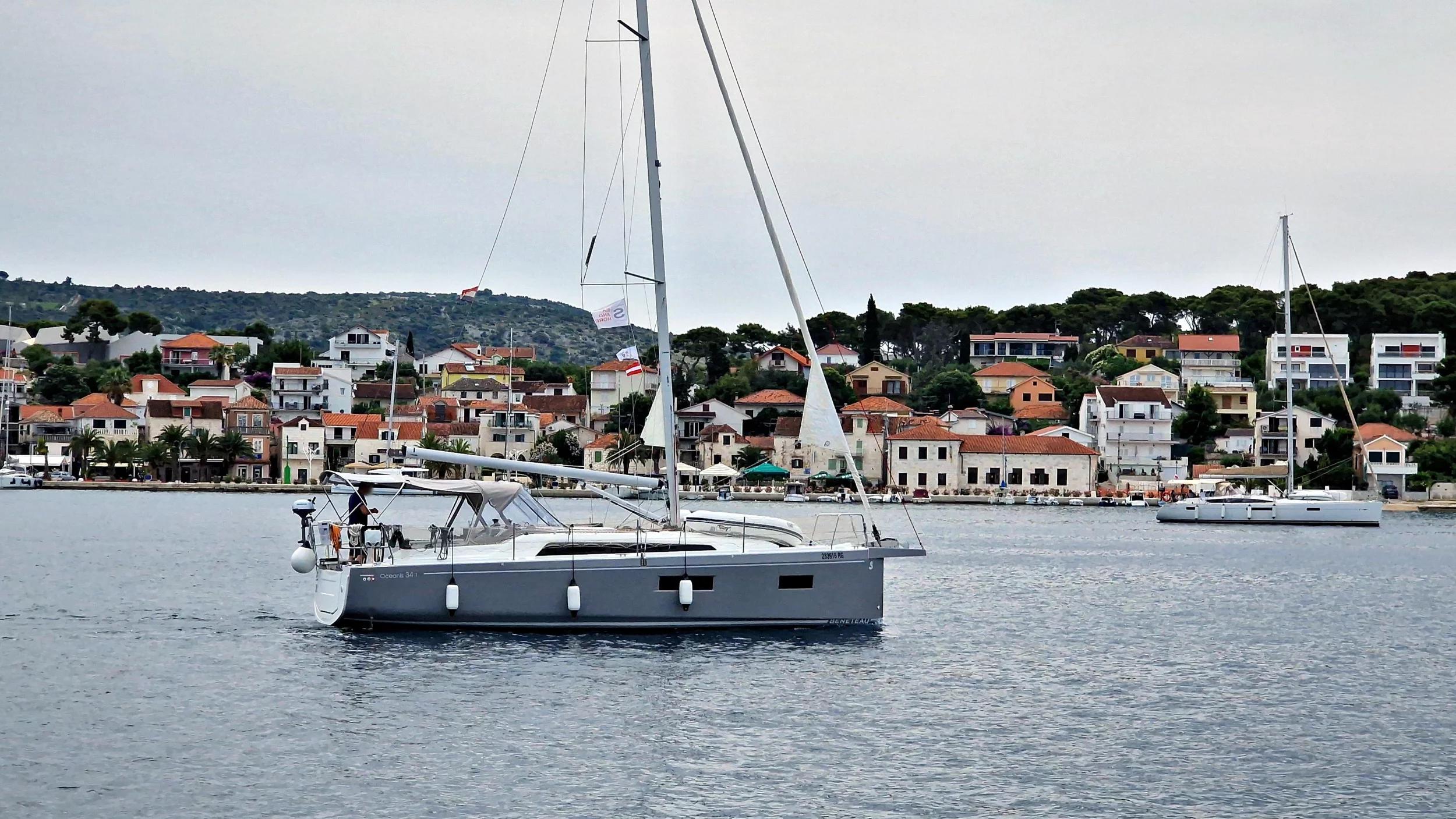 Oceanis 34.1 (Loy)  - 5