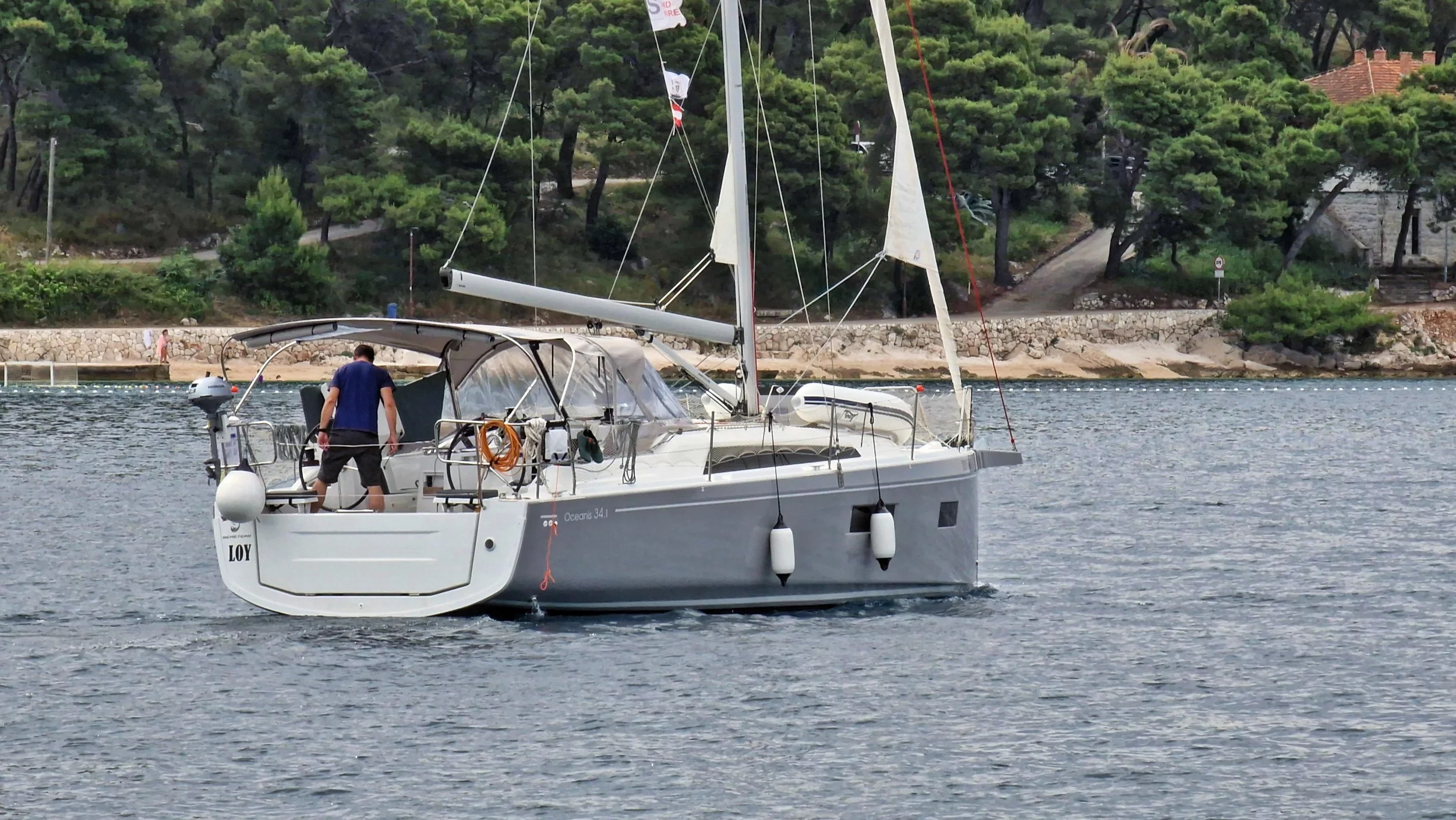 Oceanis 34.1 (Loy)  - 6