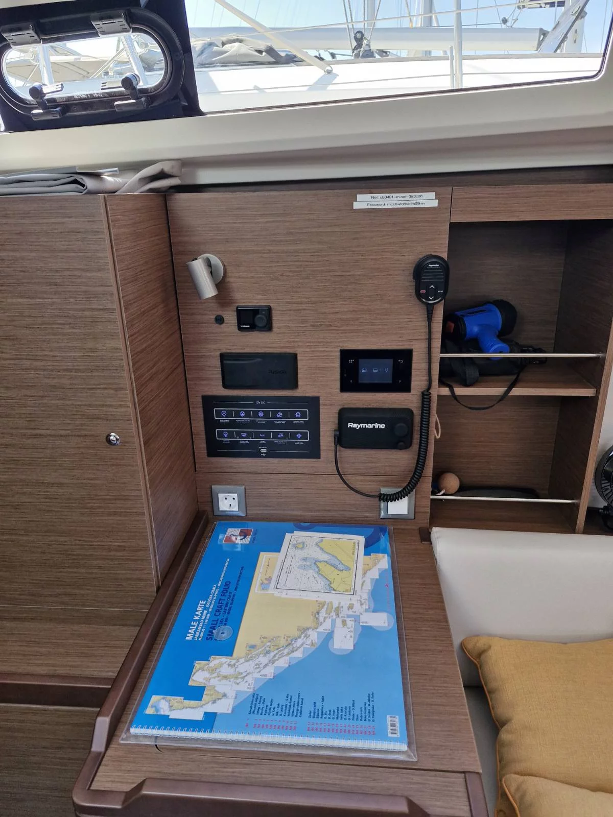 Oceanis 37.1 (Agios)  - 16