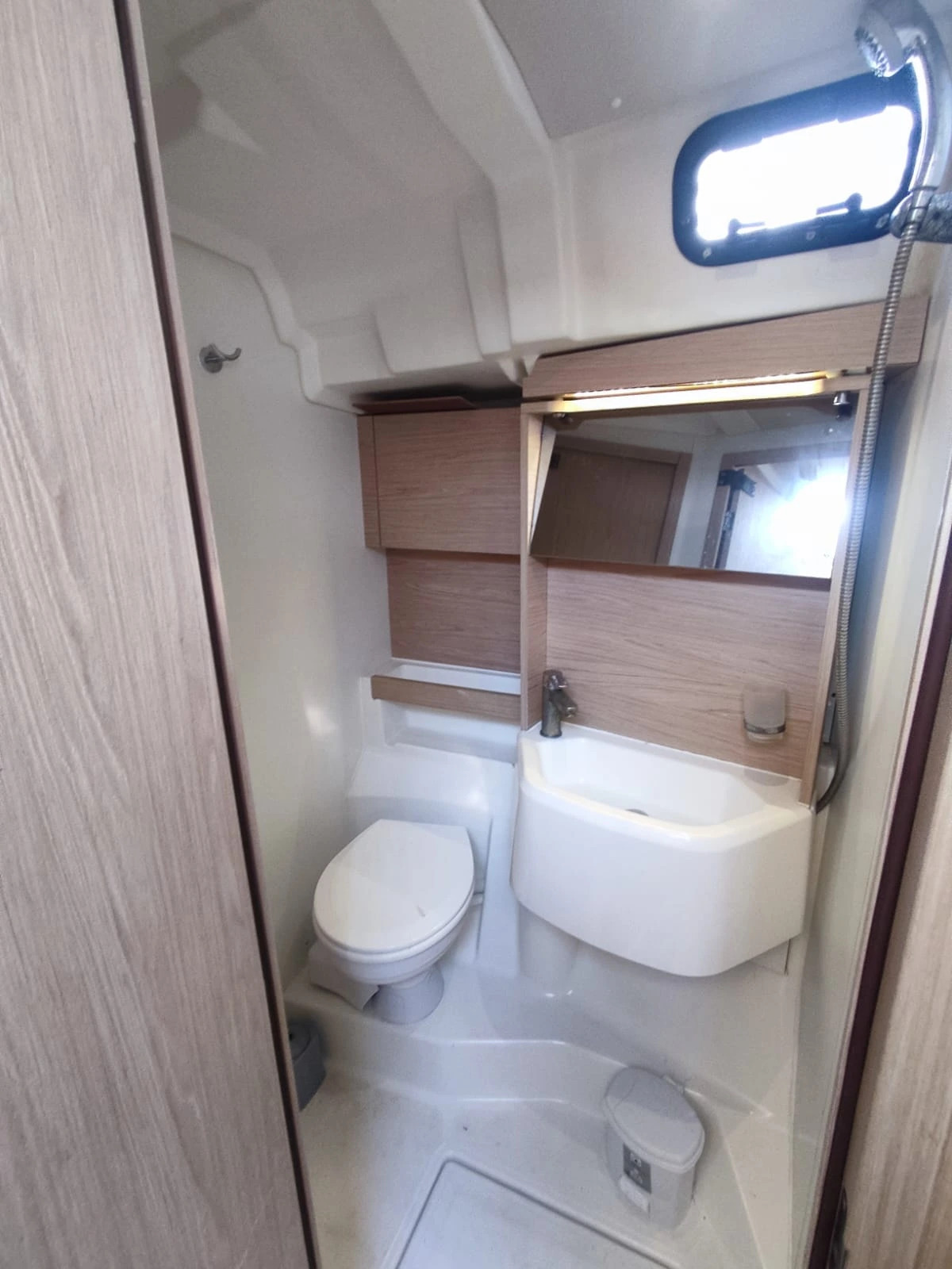 Photo #19 - Oceanis 51.1 - 5 + 1 cab. (Dima II) in Korfu - 38968