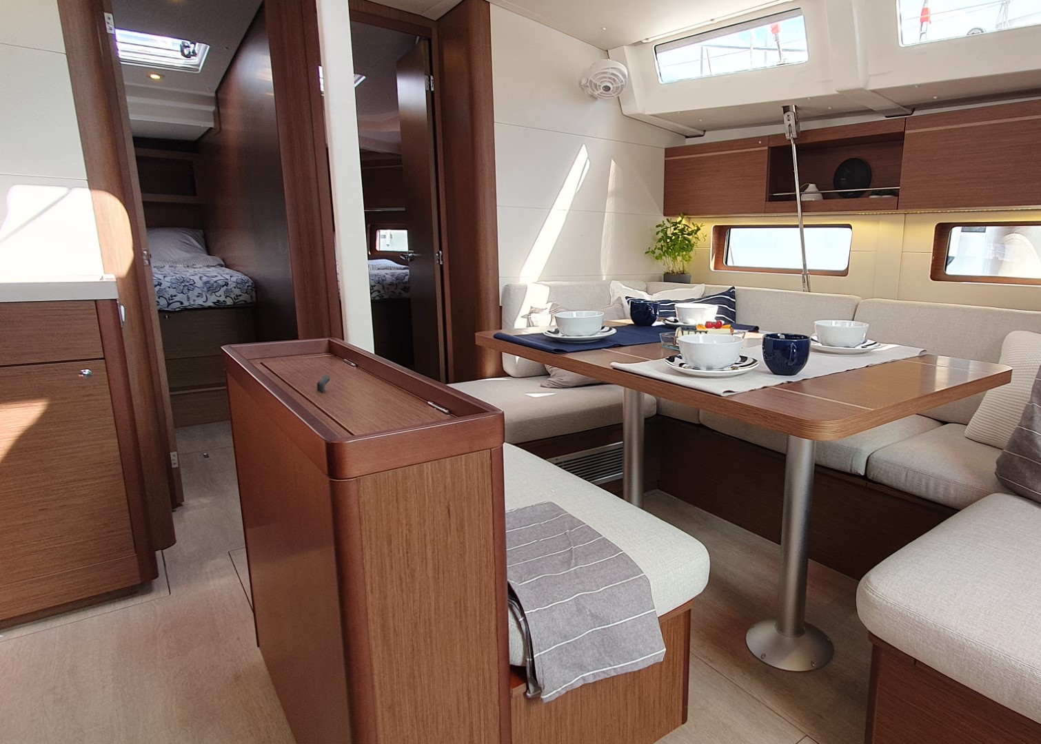 Photo #16 - Oceanis 46.1 (Ivy) en Split - 38970