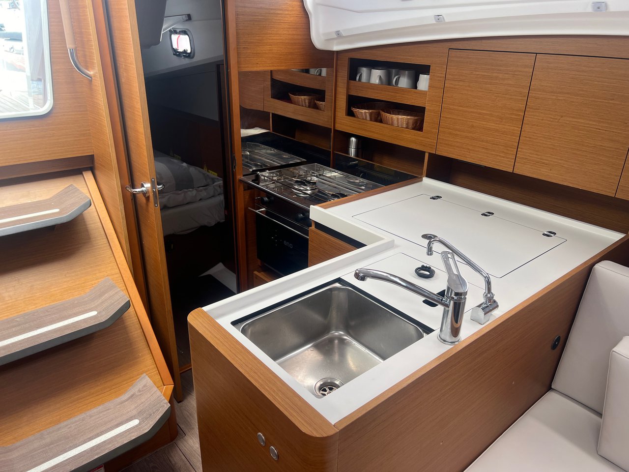 Photo #6 - Sun Odyssey 380 (Princess Lara) in Krk - 38975