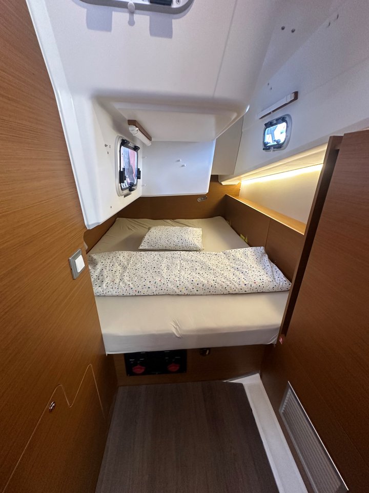 Photo #9 - Sun Odyssey 380 (Princess Tia) in Krk - 38976