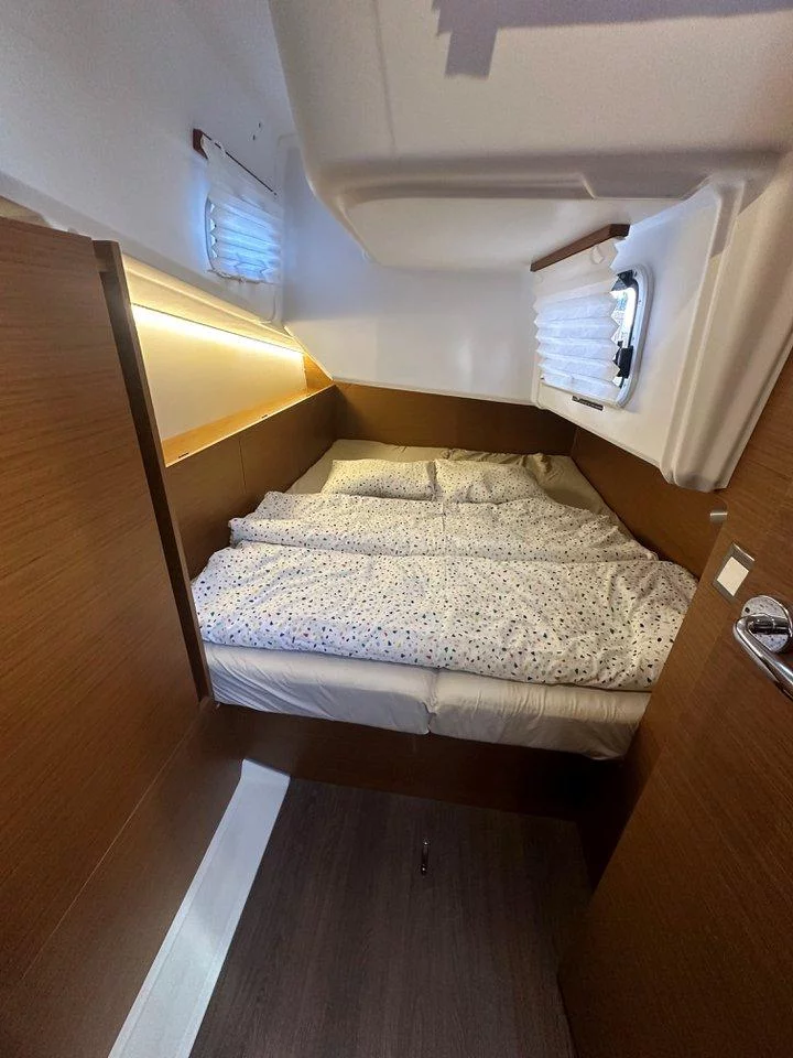 Sun Odyssey 380 (Princess Tia)  - 9