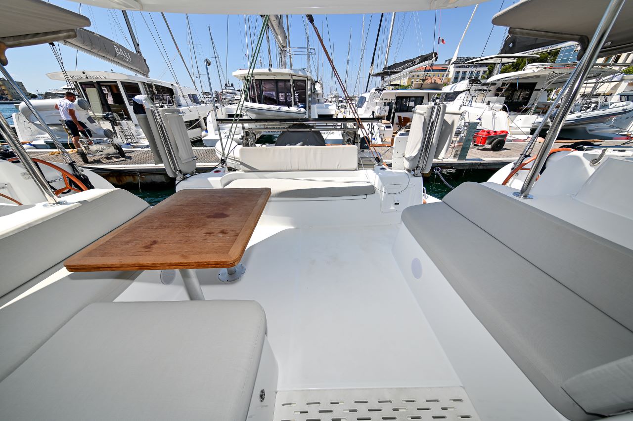 Photo #7 - Excess 11 - 4 + 1 + 1 cab. (Island Blue V) in Zadar - 38981
