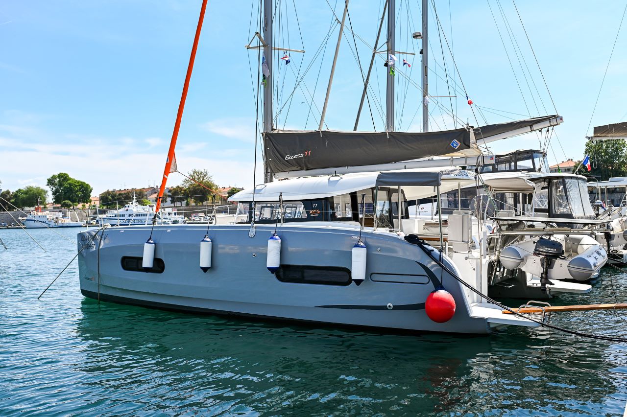 Photo #11 - Excess 11 - 4 + 1 + 1 cab. (Island Blue V) in Zadar - 38981