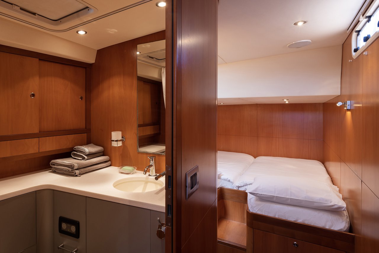 Photo #17 - Garcia Yachts 86 (Meliti) en Elliniko - 38991