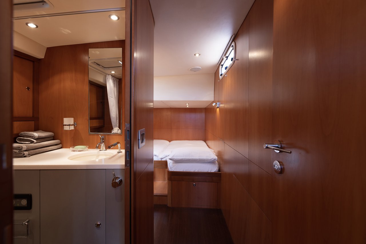Photo #18 - Garcia Yachts 86 (Meliti) en Elliniko - 38991