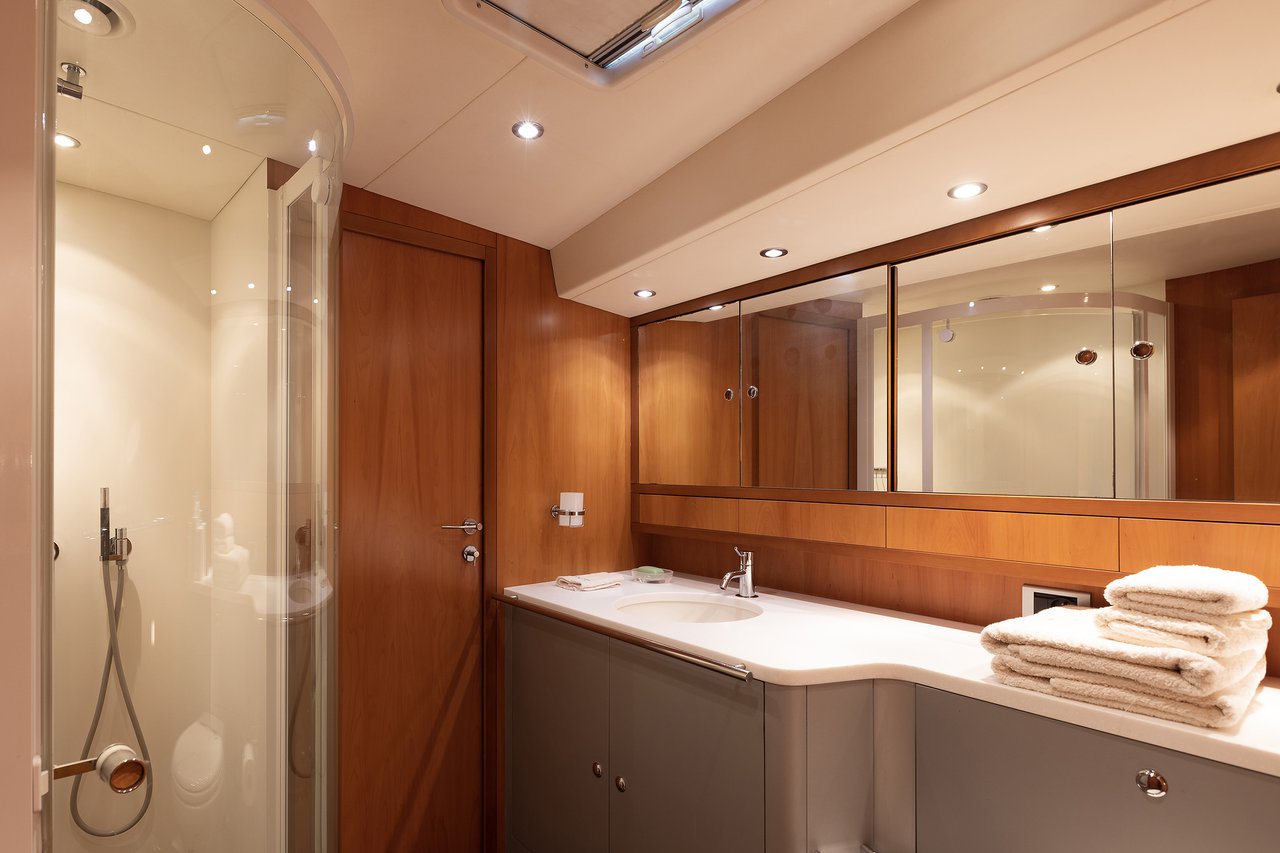 Photo #19 - Garcia Yachts 86 (Meliti) en Elliniko - 38991