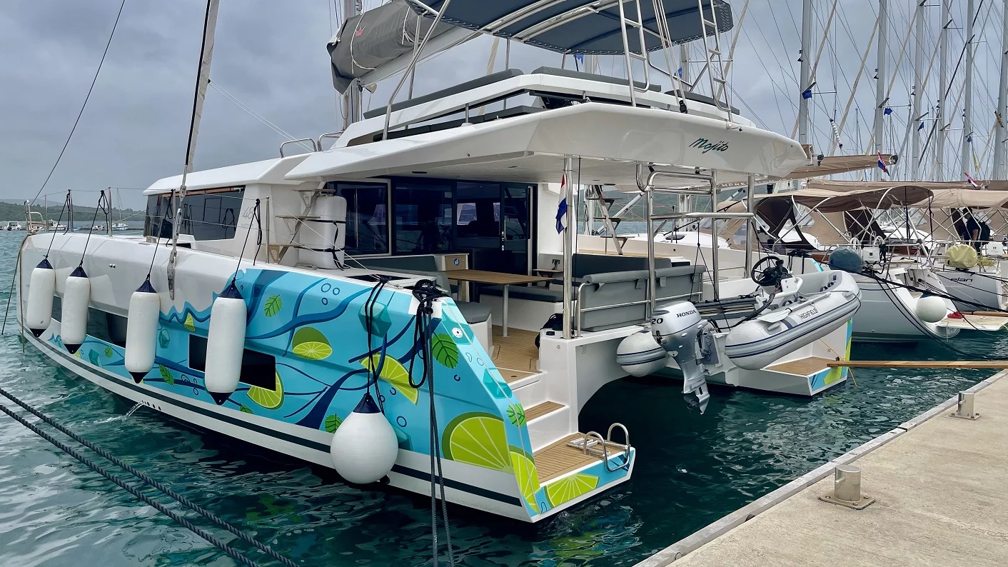 Dufour 48 Catamaran - 5 + 1 cab. (Mojito)  - 2